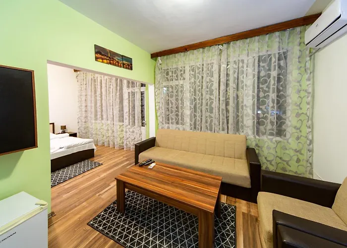 Hotel Tishina Starozagorski Bani photo