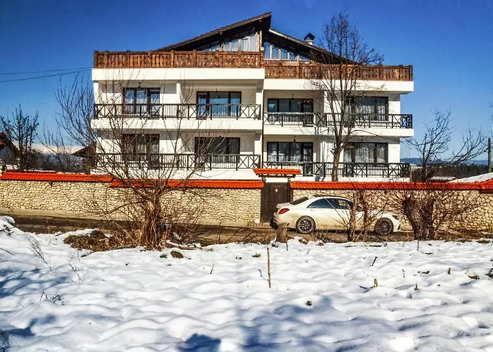 Family Hotel Andreev Dobrinishte photo
