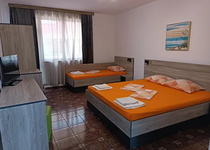 Coral Family Hotel Chernomorets photo