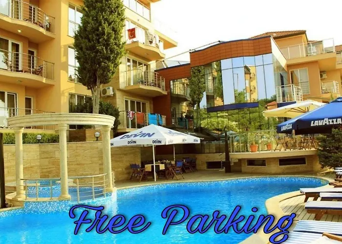Twins Palace Aparthotel Saints Constantine and Helena photo