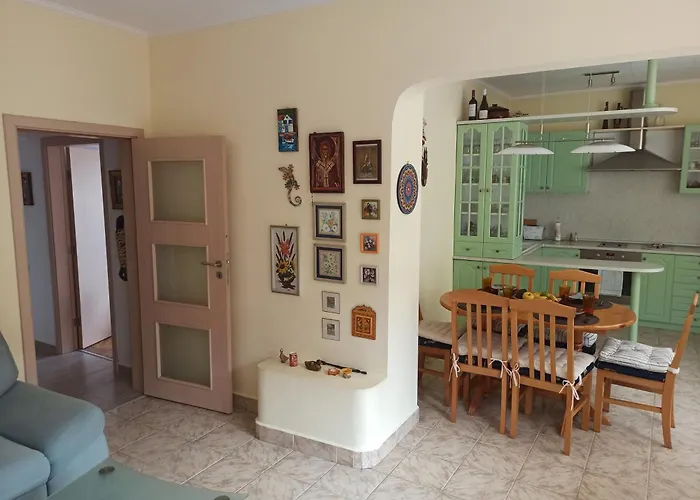 Apartment Maddie Teteven foto