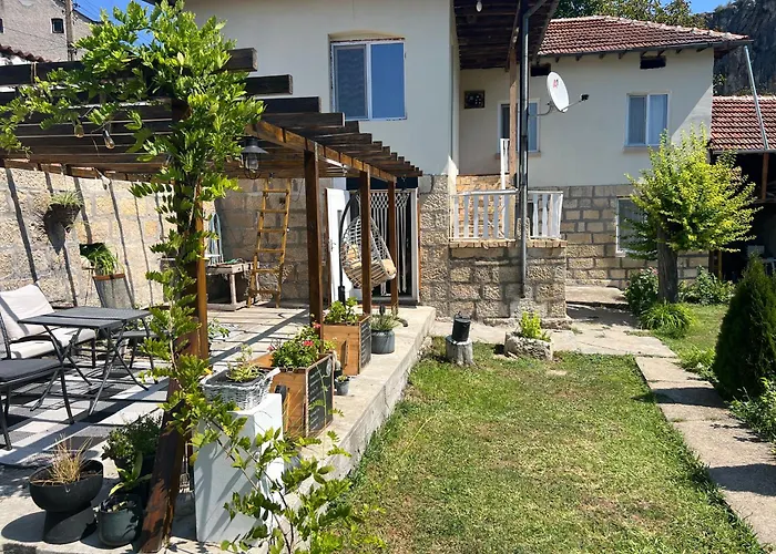 Вила Нелче Pepelina foto