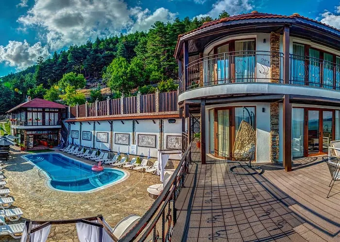 При Баръма Hotel Vishnevo снимка