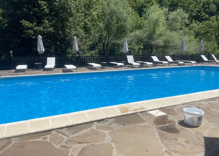 Guest House Robin Hud Cherni Osum Foto