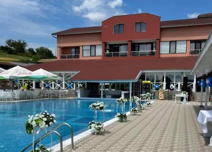 Плувен Комплекс Фъц Otel Opaka fotoğrafı