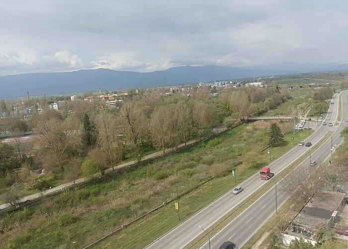 Панорамен Апартамент За Нощувки С Гледка Към Парк И Планини Pazardzhik photo