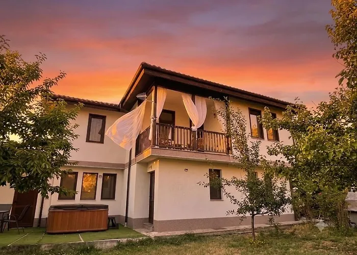 Фото Kassandrova Guest House & Spa Bratsigovo