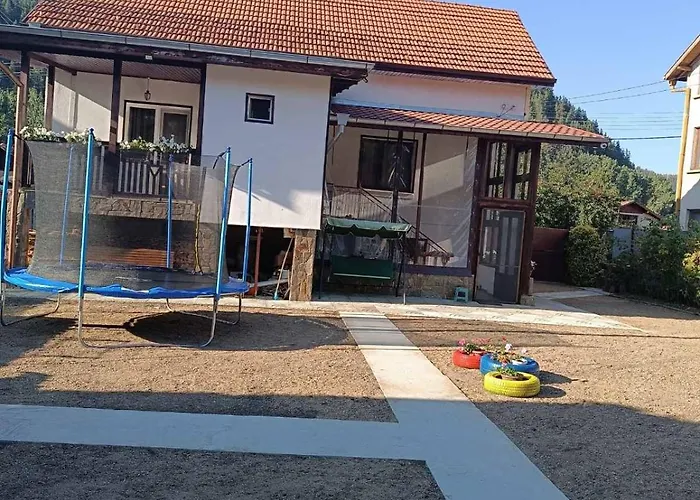 Guest House Марковата Къща Madzhare fotorgafie