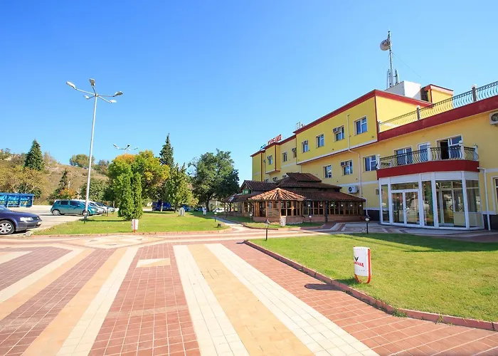 Комплекс Карелия Hotel Strumyani снимка