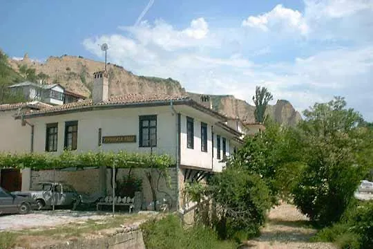 Узуновата Къща photo