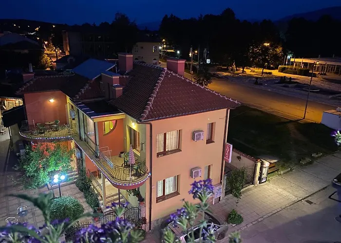 Family Hotel Kavrakovi Pavel Banya photo